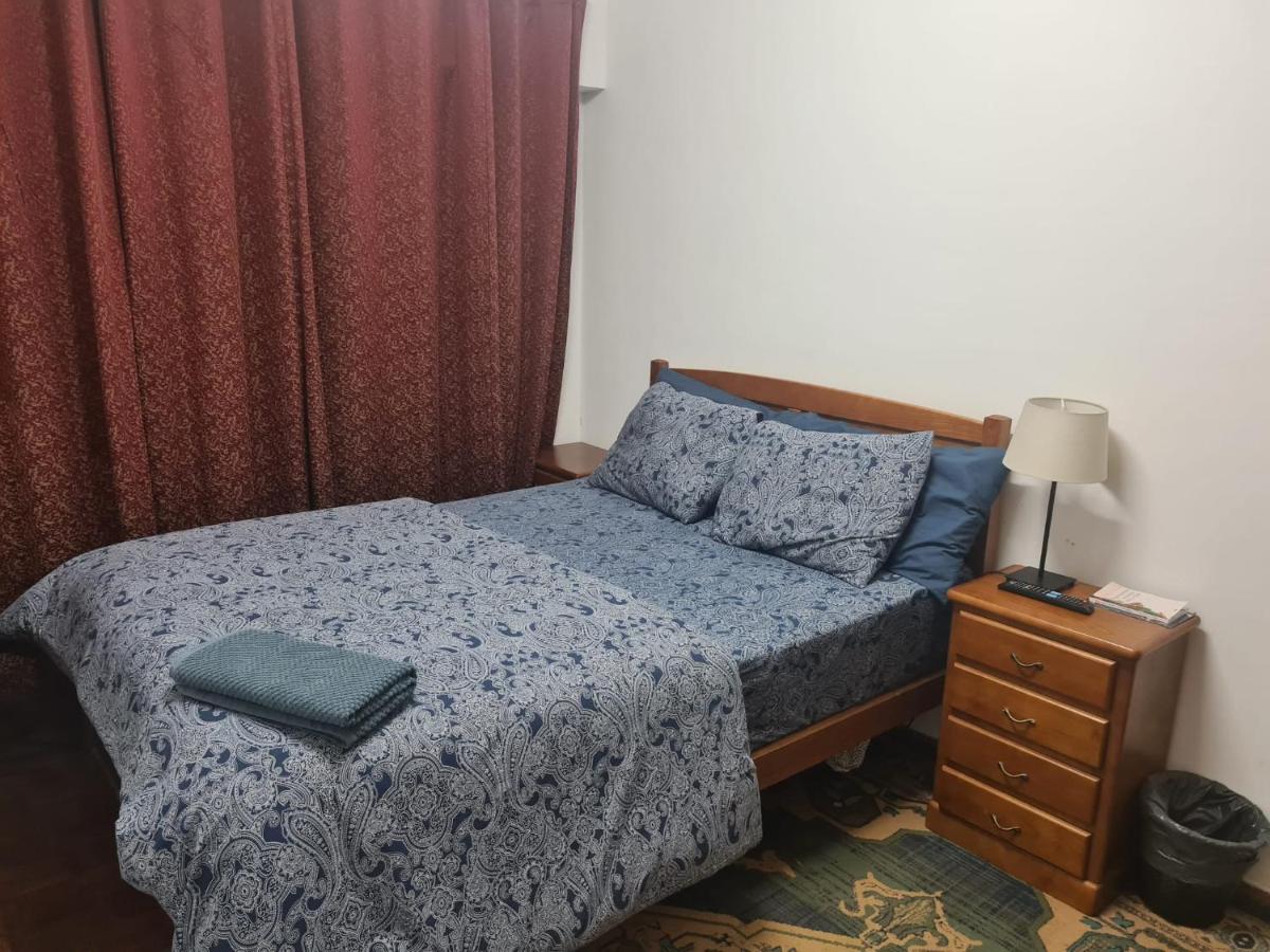 Lovely Room For Rent Odivelas  Luaran gambar